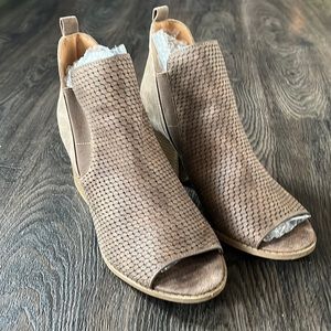 Maurice’s ankle boots